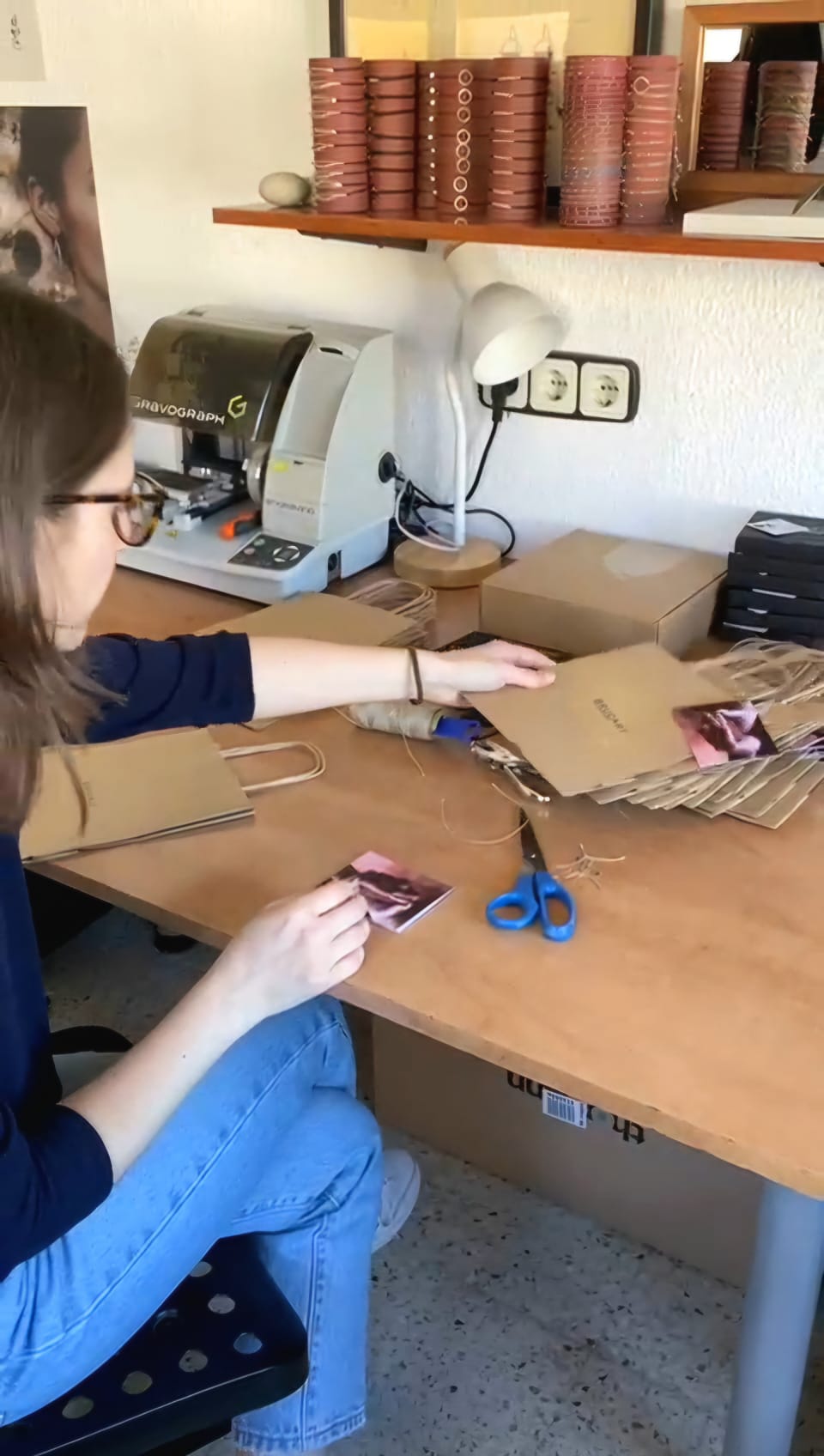 Roberta Casiraghi mentre svolge il suo tirocinio